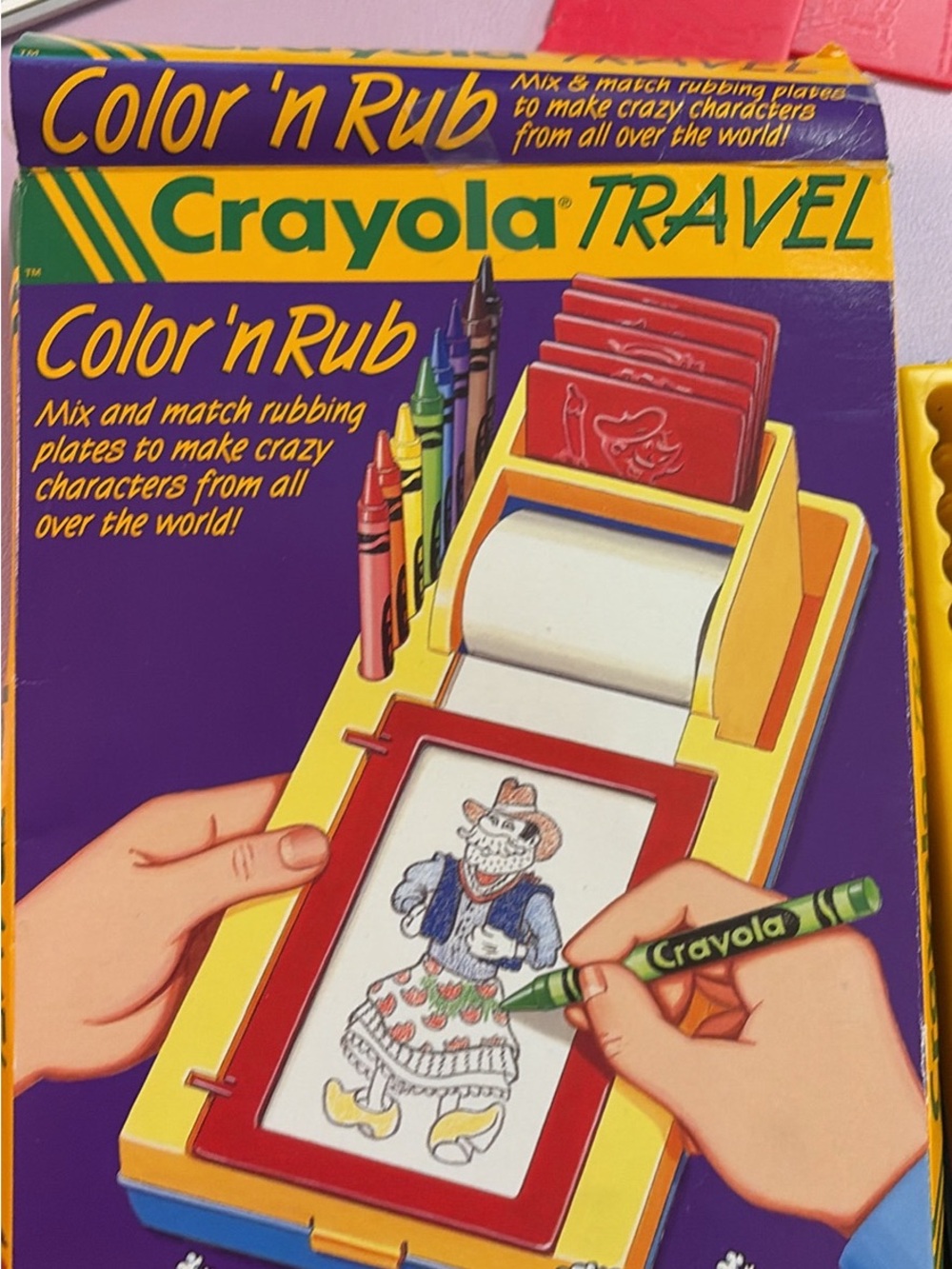 Great condition Vintage Crayola Travel Color ‘n Rub set. Crayons, paper, trays
